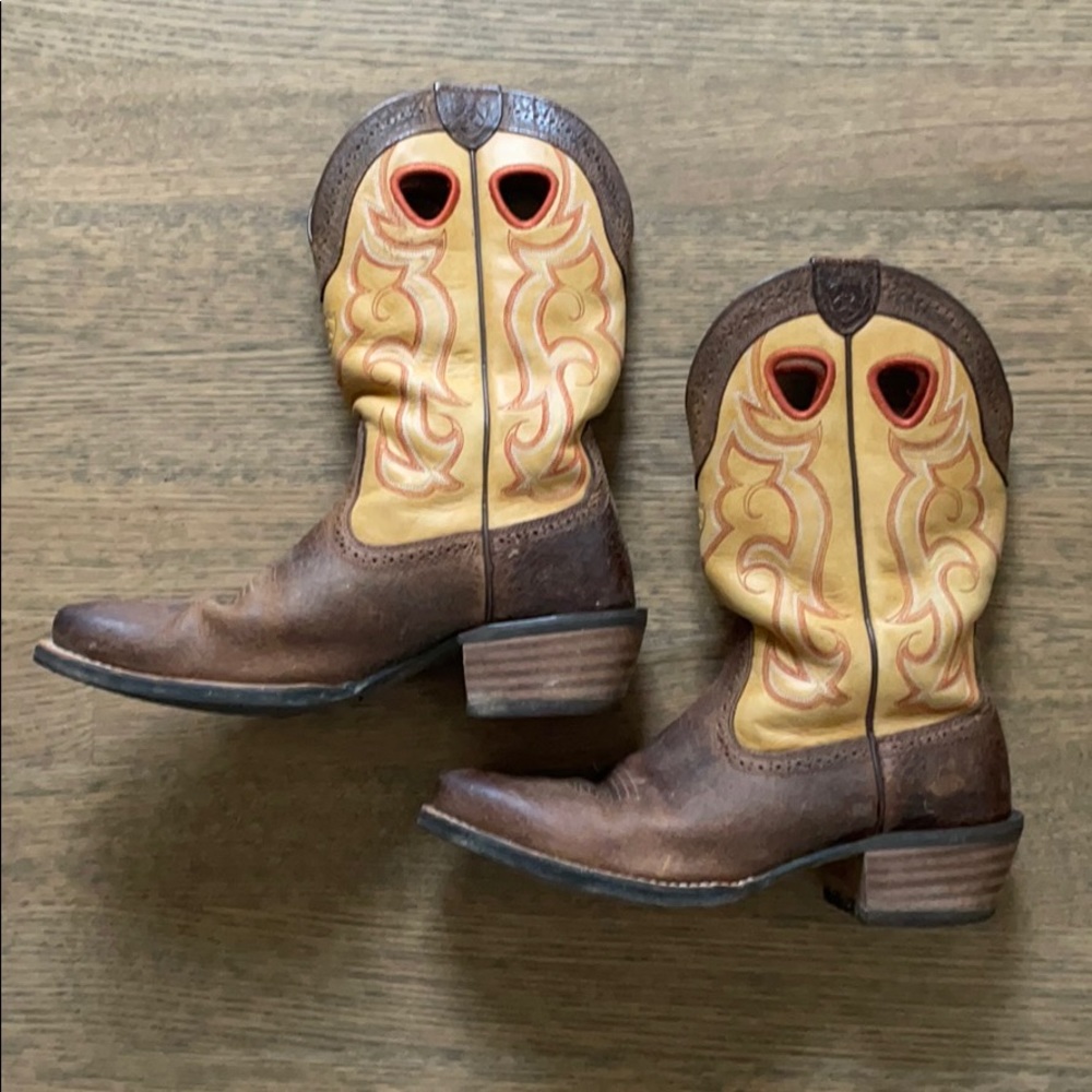 Men’s Ariat Boots Rawhide size 9.5